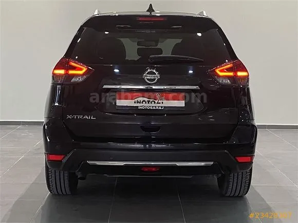 Nissan X-Trail 1.6 dCi Platinum Image 3